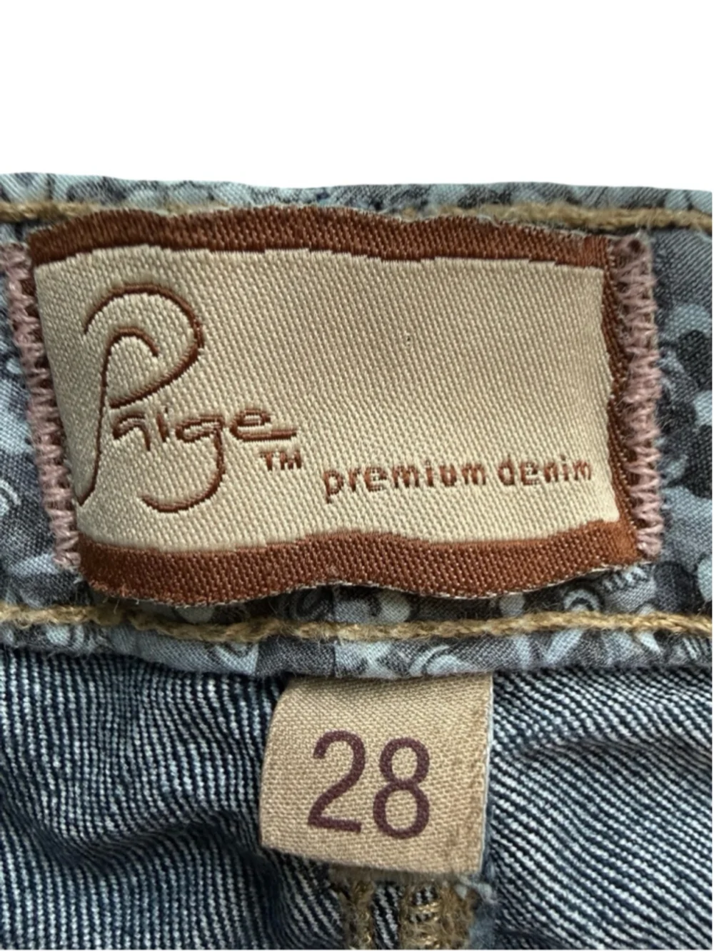 Paige Classic Dark Wash Denim Bermuda Shorts - Dark Blue Size 28 Y2K Casual